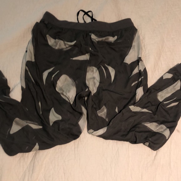 Lululemon Joggers - Picture 4 of 4